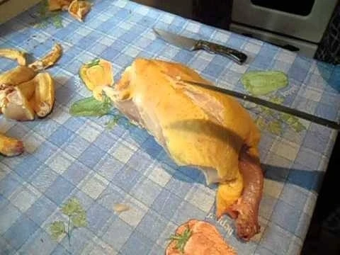 В бакинских супермаркетах продают отравленную курицу