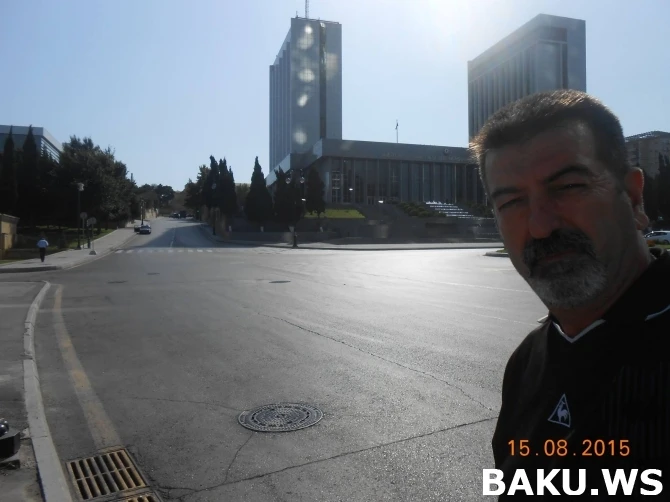 Актера снимавшегося в известном сериале  “Kurtlar vadisi” в Баку поставили в безвыходное положение (эксклюзивные фото)