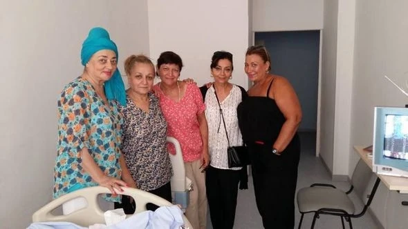 Народного артиста Мухтара Маниева навестили в больнице коллеги