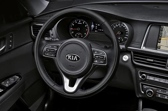 Компания Kia Motors рассекретила новый седан для европейского рынка