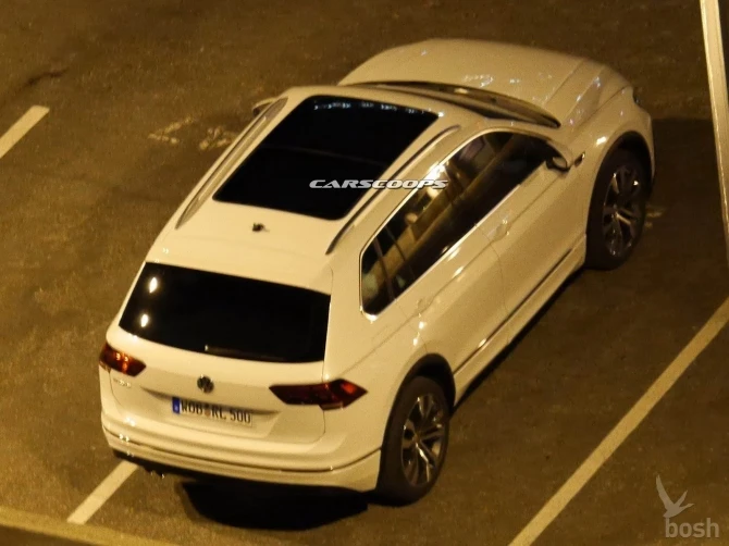 Volkswagen Tiguan 2017 попал в объектив без камуфляжа