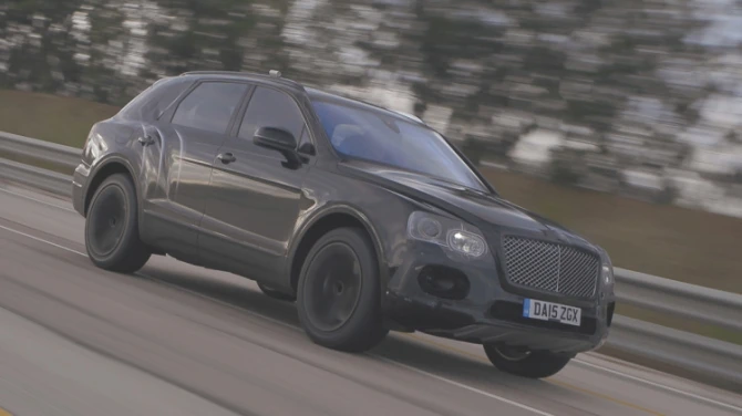 Серийный Bentley Bentayga преодолел варьер в 301 км/ч (видео)