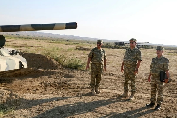 Последние кадры с боевых учений в Азербайджане