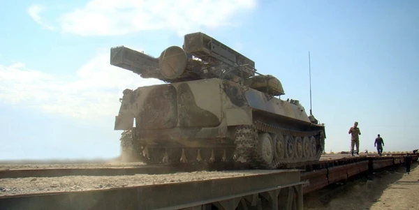 Боевая бронетехника ВС Азербайджана переброшена в зону учений