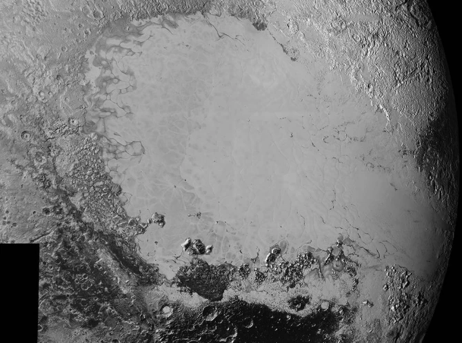 New Horizons отправил на Землю новые снимки Плутона