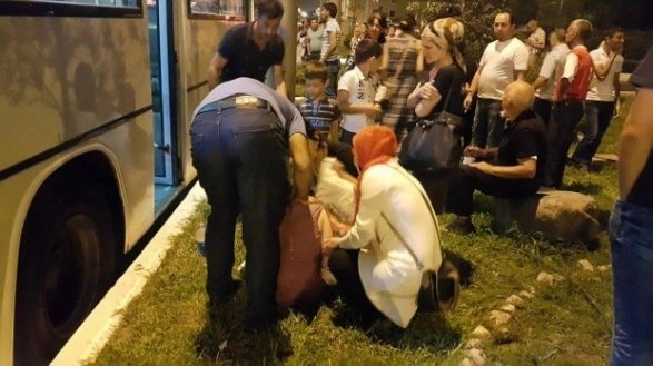В Баку столкнулись два автобуса, есть пострадавшие