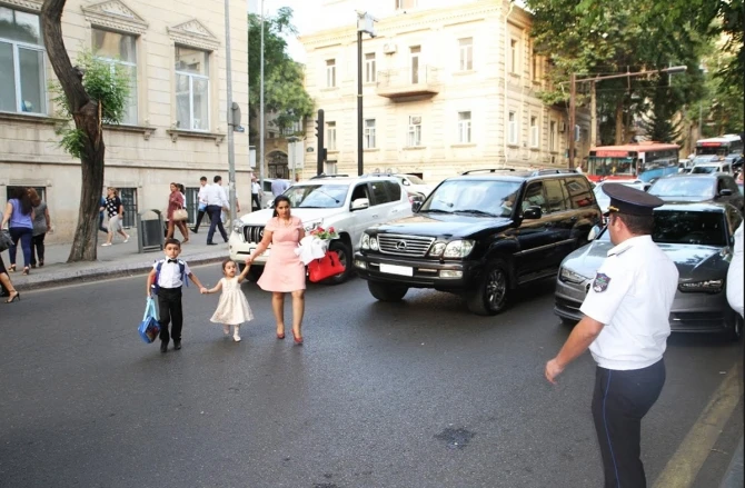 На автодорогах Баку проводятся рейды