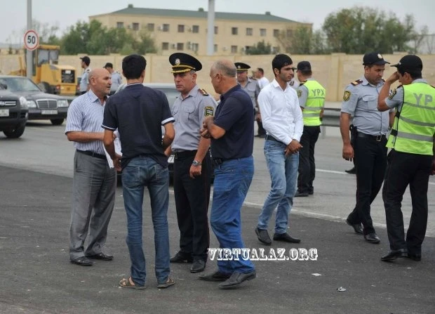 Какой пыткой для граждан страны оказался первый день запрета на въезд в Баку