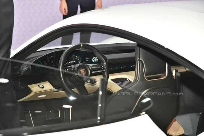 Porsche создала 600-сильный электрический суперкар
