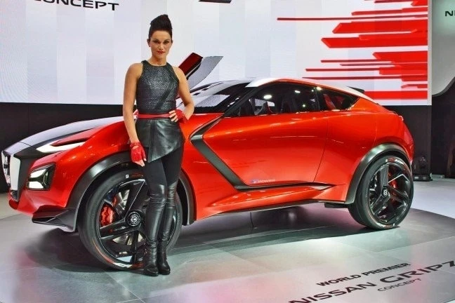 Девушки Франкфуртского автосалона 2015
