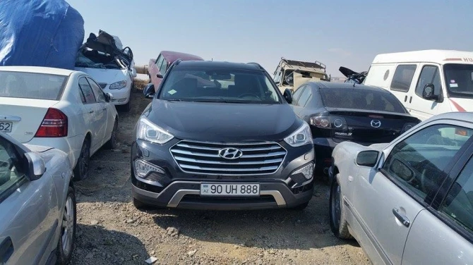 Очередная порция дорогих автомобилей оказалась на 