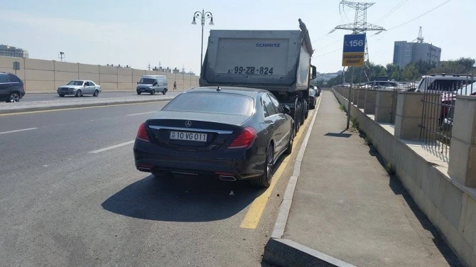 Очередная порция дорогих автомобилей оказалась на 