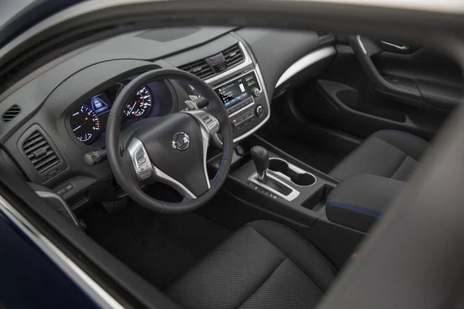Nissan гордится обновленным седаном Altima