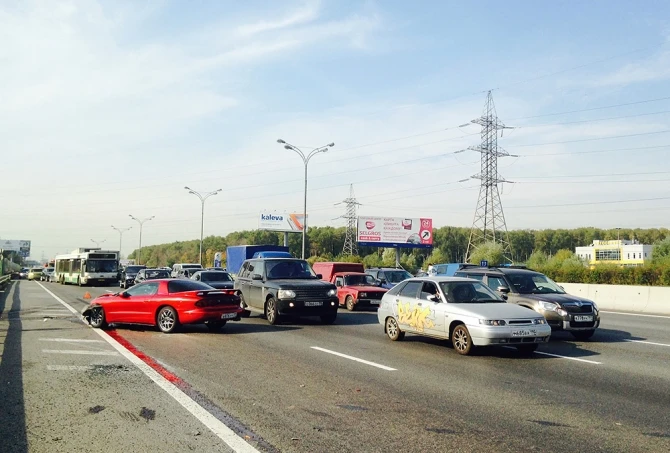 Тяжелое ДТП в Москве с участием Aston Martin