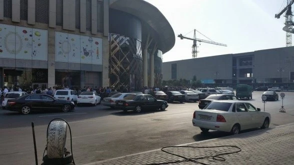 Port Bakuda həyəcan, yüzlərlə insan təxliyyə edildi (FOTO)