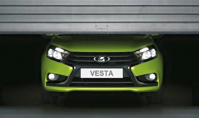 АвтоВАЗ начал серийное производство новой модели Lada Vesta (видео)