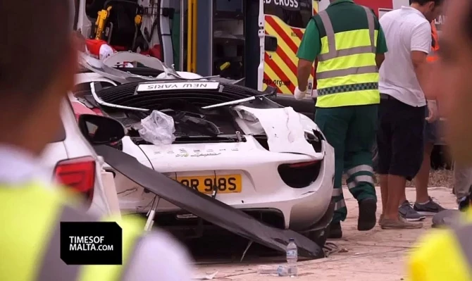 Трагедия на Мальте  - Porsche врезался в толпу зрителей (видео)