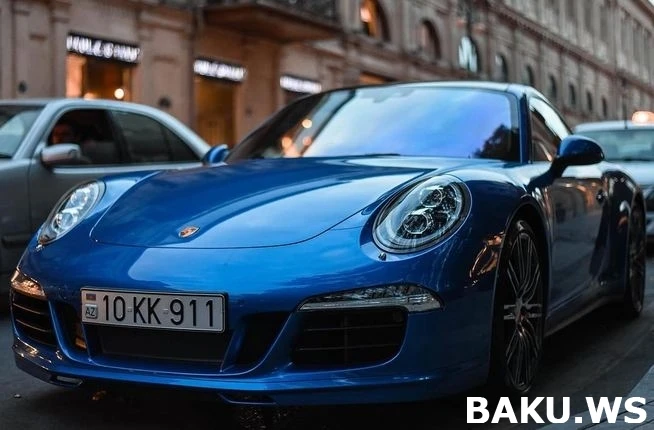 Дорогие автомобили азербайджанских предпринимателей в Баку