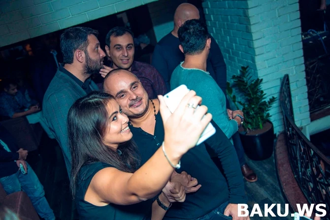 ABD Malik представил новый клип «Кури-молчи» в одном из клубов столицы (видео)