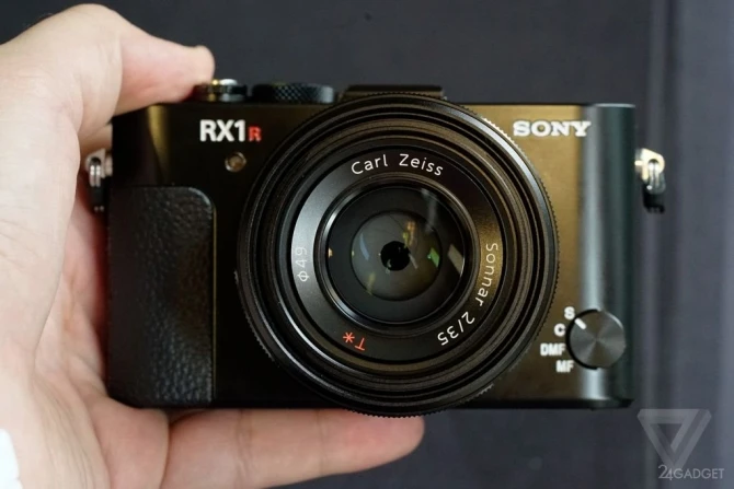 Sony RX1R II - полнокадровая 42-Мп компактная фотокамера за 3500 долларов