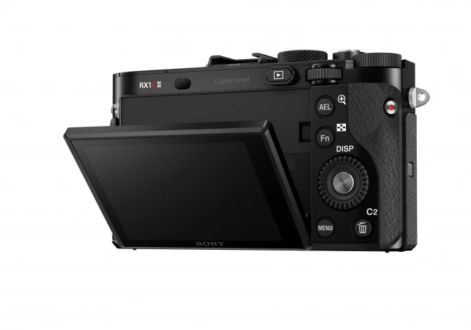 Sony RX1R II - полнокадровая 42-Мп компактная фотокамера за 3500 долларов
