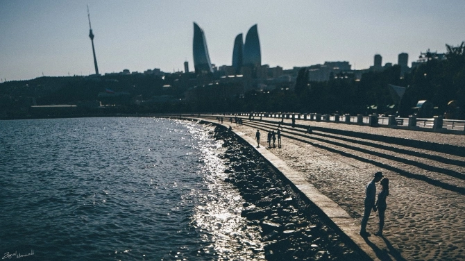 Великолепные фотографии двух влюбленных сердец в Баку