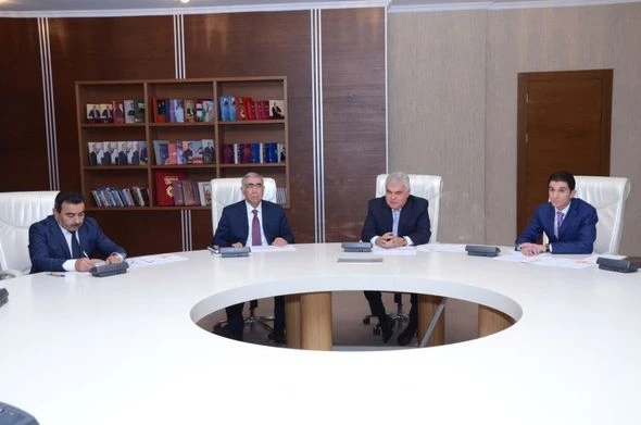 Министр транспорта Зия Мамедов появился на людях