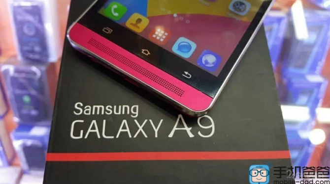 Живые фотографии неанонсированного Galaxy A9 с вращающейся камерой