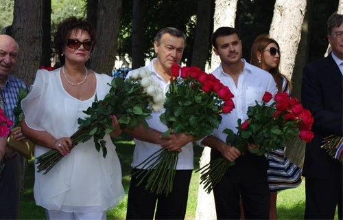 Эмин Агаларов снял фильм, посвященный Муслиму Магомаеву