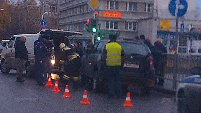 В России остановили автомобиль, тащивший под днищем труп более километра