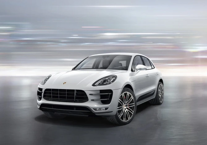 Porsche улучшил оснащение кроссовера Macan