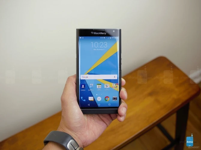 Priv - первый Android-слайдер от BlackBerry уже в продаже (видео)