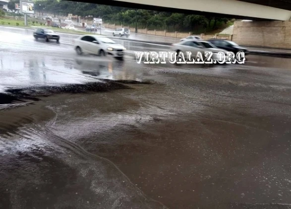 Столица Азербайджана снова в воде (видео)