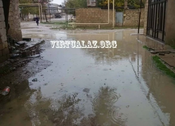Столица Азербайджана снова в воде (видео)