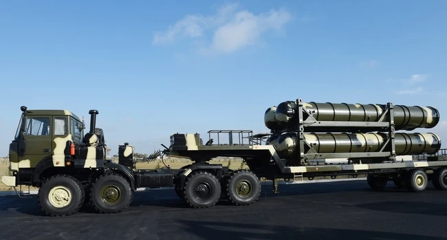 Ильхам Алиев ознакомился с условиями военного городка ВВС Азербайджана