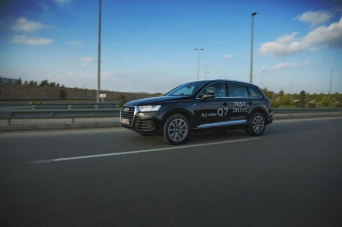 Знакомство со вторым поколением кроссовера Audi Q7