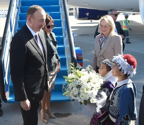 Президент Азербайджана отправился в Турцию для принятия участия в саммите G-20 (видео)