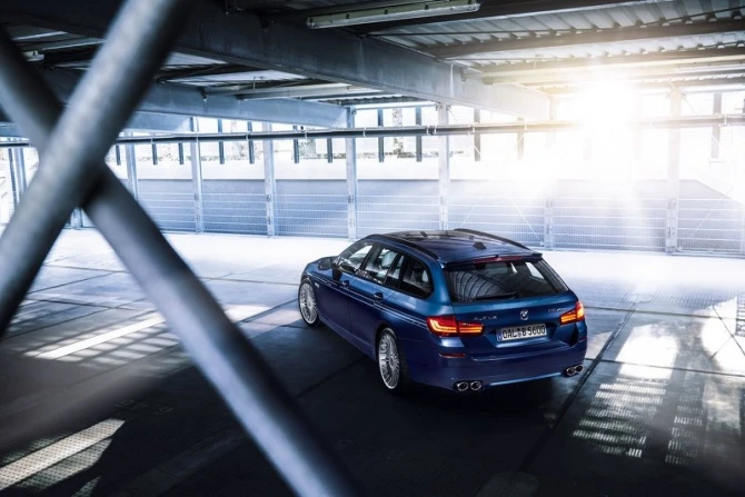600-сильную новинку рассекретила Alpina