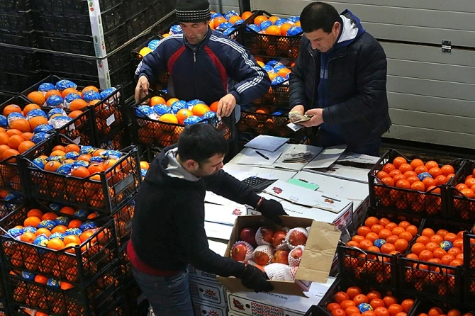 Турецкие овощи и фрукты в московских магазинах заменят продукты из Азербайджана