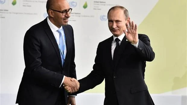 Putin Ərdoğanla görüşməmək üçün tədbirə gecikdi (FOTO, VİDEO)