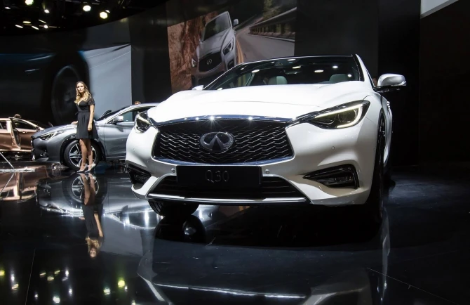 Infiniti показали новый кроссовер QX30