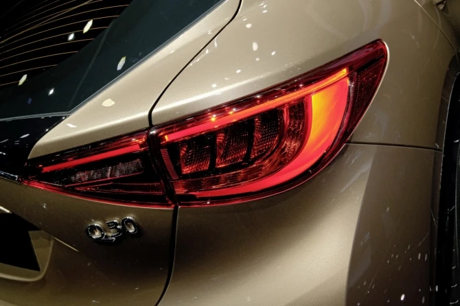 Infiniti показали новый кроссовер QX30