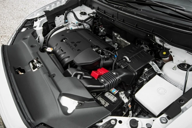 Mitsubushi показали обновленный кроссовер Outlander Sport