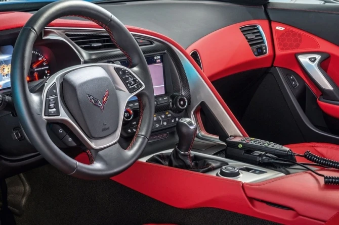 Chevrolet Corvette взяли на службу в полицию Германии