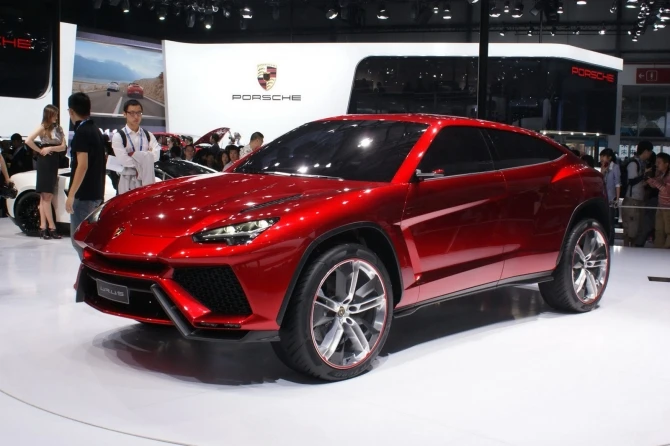Компания Lamborghini рассказала о своем новом кроссовере Urus
