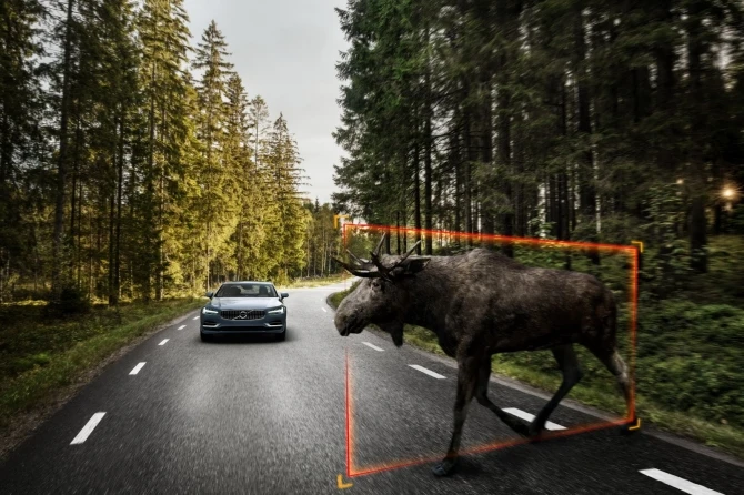 В сети появилась первая галерея нового Volvo S90