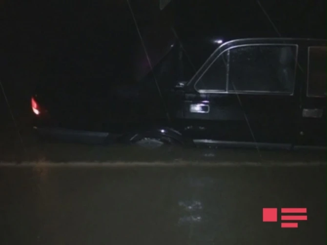 Лянкяран снова погрузился под воду
