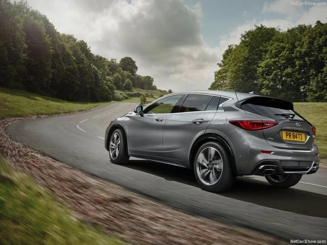 На британском заводе стартовало производство Infiniti Q30