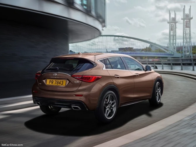На британском заводе стартовало производство Infiniti Q30