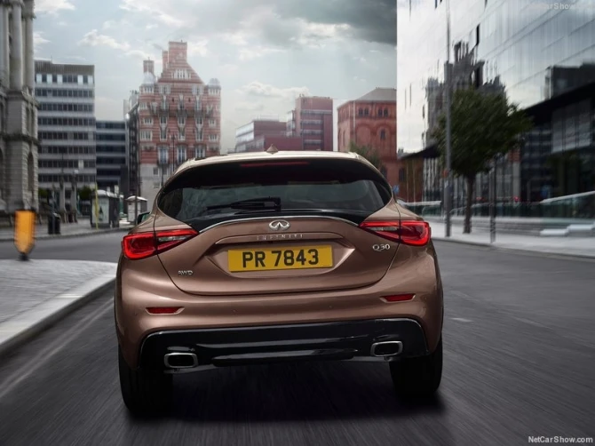 На британском заводе стартовало производство Infiniti Q30